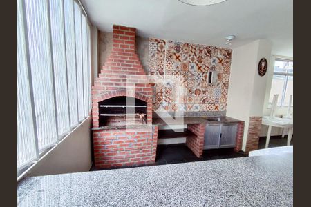 Apartamento à venda com 300m², 4 quartos e 2 vagas Apartamento à venda com 300m², 4 quartos e 2 vagasÁrea comum - Churrasqueira