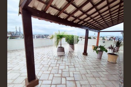 Apartamento à venda com 300m², 4 quartos e 2 vagas Apartamento à venda com 300m², 4 quartos e 2 vagasCobertura