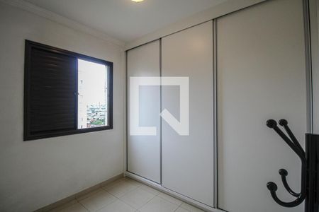 Suite de apartamento à venda com 3 quartos, 75m² em Vila Monumento, São Paulo
