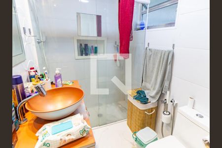 Apartamento à venda com 49m², 2 quartos e sem vaga Apartamento à venda com 49m², 2 quartos e sem vagaBanheiro