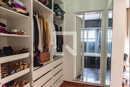 Casa para alugar com 270m², 3 quartos e 2 vagas Casa para alugar com 270m², 3 quartos e 2 vagasCloset da suíte 1