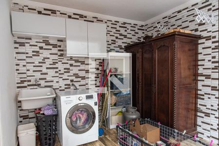 Casa para alugar com 270m², 3 quartos e 2 vagas Casa para alugar com 270m², 3 quartos e 2 vagasÁrea de serviço