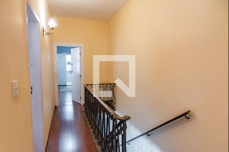 Casa para alugar com 270m², 3 quartos e 2 vagas Casa para alugar com 270m², 3 quartos e 2 vagasHall dos quartos