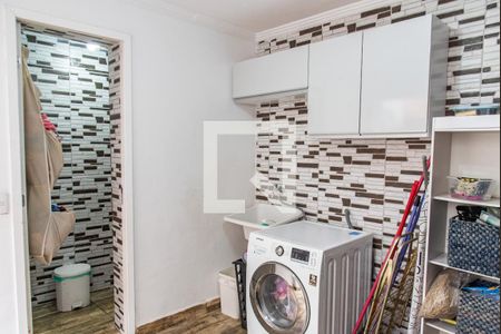Casa para alugar com 270m², 3 quartos e 2 vagas Casa para alugar com 270m², 3 quartos e 2 vagasÁrea de serviço