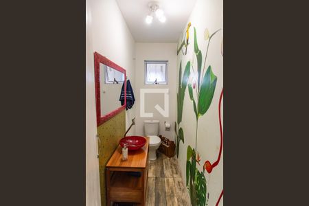 Casa para alugar com 270m², 3 quartos e 2 vagas Casa para alugar com 270m², 3 quartos e 2 vagasLavabo