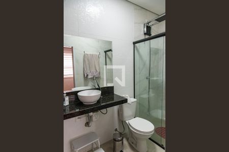 Casa para alugar com 270m², 3 quartos e 2 vagas Casa para alugar com 270m², 3 quartos e 2 vagasBanheiro da suíte 2