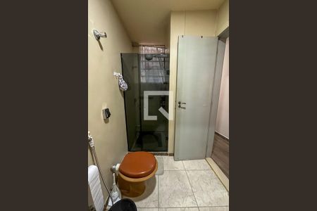 Apartamento à venda com 130m², 3 quartos e 1 vaga Apartamento à venda com 130m², 3 quartos e 1 vagaBanheiro Social