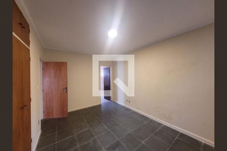 Casa à venda com 196m², 4 quartos e 4 vagas Casa à venda com 196m², 4 quartos e 4 vagasSuíte