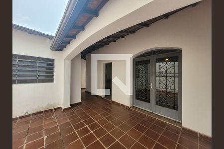 Casa à venda com 196m², 4 quartos e 4 vagas Casa à venda com 196m², 4 quartos e 4 vagasÁrea de Serviço