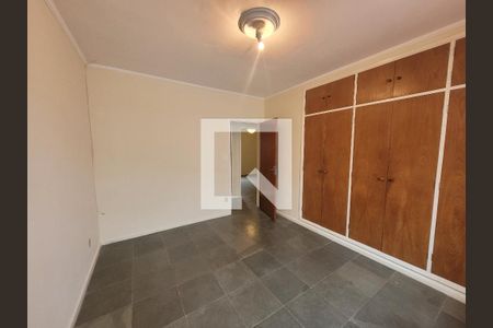 Casa à venda com 196m², 4 quartos e 4 vagas Casa à venda com 196m², 4 quartos e 4 vagasQuarto 2