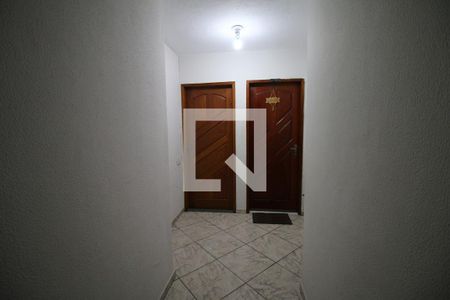 Apartamento para alugar com 46m², 2 quartos e 1 vagaFachada interna do apartamento