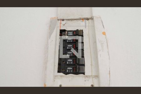 Disjuntor de casa para alugar com 1 quarto, 25m² em Santo Antônio, Osasco