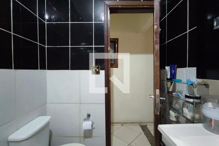 Casa à venda com 90m², 3 quartos e 1 vagaBanheiro Social