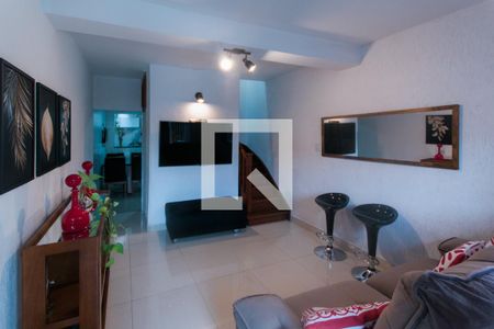 Sala de casa à venda com 2 quartos, 80m² em Vila Gumercindo, São Paulo