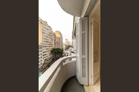 Varanda de kitnet/studio para alugar com 1 quarto, 28m² em Santa Cecilia, São Paulo