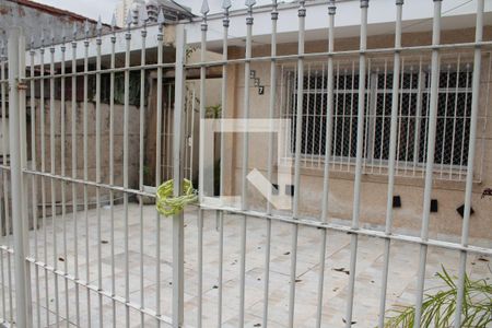 Fachada de casa para alugar com 2 quartos, 150m² em Vila Ipojuca, São Paulo