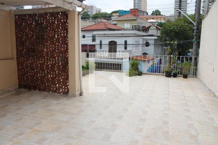 Quintal de casa para alugar com 2 quartos, 150m² em Vila Ipojuca, São Paulo
