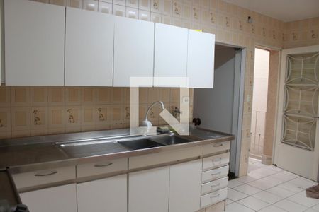 Cozinha de casa para alugar com 2 quartos, 150m² em Vila Ipojuca, São Paulo