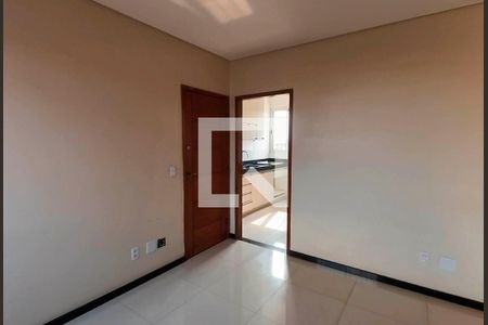 Sala de apartamento à venda com 3 quartos, 130m² em Itamarati, Belo Horizonte