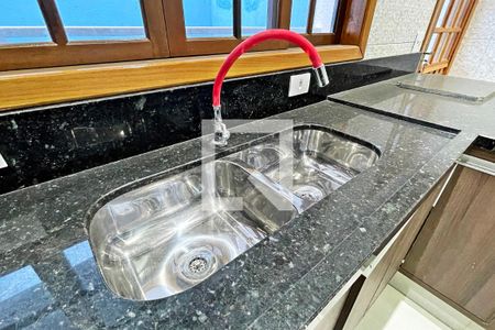 Cozinha de casa para alugar com 3 quartos, 333m² em Jardim Adriana, Guarulhos