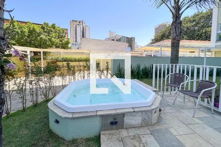Apartamento à venda com 60m², 2 quartos e 2 vagasÁrea comum - Piscina