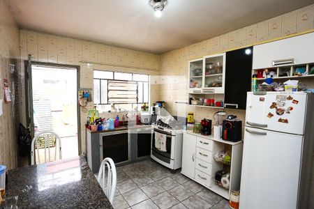 Casa à venda com 100m², 3 quartos e 1 vaga Casa à venda com 100m², 3 quartos e 1 vagaCozinha