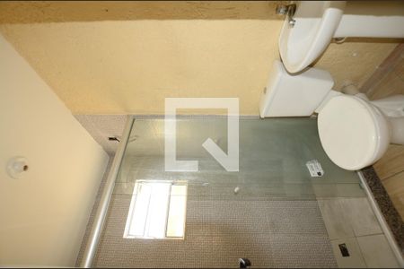 Banheiro de apartamento para alugar com 1 quarto, 25m² em Cordovil, São Gonçalo
