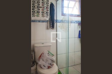 Casa de condomínio à venda com 149m², 3 quartos e 2 vagasBanheiro social