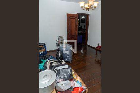 Casa à venda com 300m², 3 quartos e 2 vagasQuarto 1