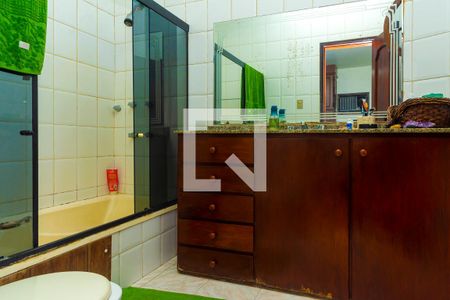 Casa à venda com 300m², 3 quartos e 2 vagasBanheiro - Quarto 2