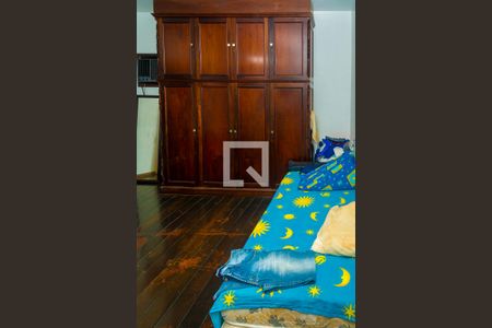 Casa à venda com 300m², 3 quartos e 2 vagasQuarto 2 - Suíte