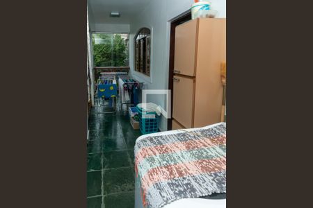 Casa à venda com 300m², 3 quartos e 2 vagasÁrea de Serviço