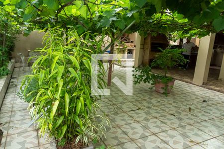 Casa à venda com 300m², 3 quartos e 2 vagasQuintal