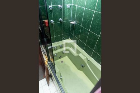 Casa à venda com 300m², 3 quartos e 2 vagasBanheiro - Quarto 3