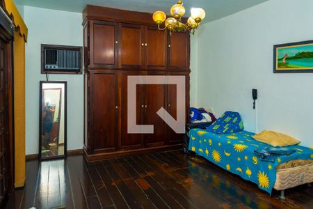 Casa à venda com 300m², 3 quartos e 2 vagasQuarto 2 - Suíte