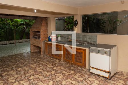 Casa à venda com 300m², 3 quartos e 2 vagasChurrasqueira