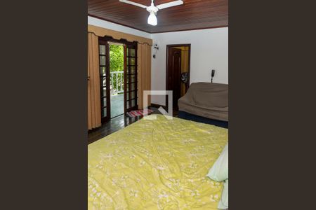 Casa à venda com 300m², 3 quartos e 2 vagasQuarto 3 - Suite