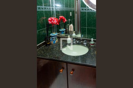 Casa à venda com 300m², 3 quartos e 2 vagasBanheiro - Quarto 3