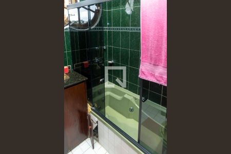 Casa à venda com 300m², 3 quartos e 2 vagasBanheiro - Quarto 3