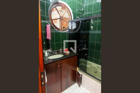 Casa à venda com 300m², 3 quartos e 2 vagasBanheiro - Quarto 3