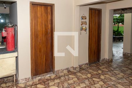 Casa à venda com 300m², 3 quartos e 2 vagasBanheiro / Sauna