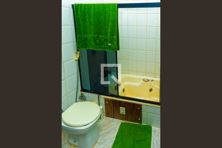 Casa à venda com 300m², 3 quartos e 2 vagasBanheiro - Quarto 2