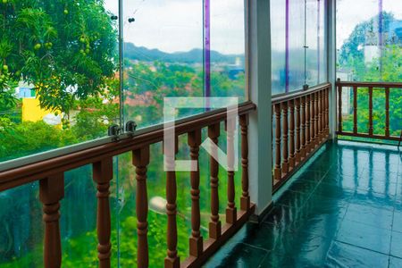 Casa à venda com 300m², 3 quartos e 2 vagasVaranda - Quarto 2