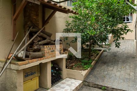 Casa à venda com 300m², 3 quartos e 2 vagasDetalhe quintal