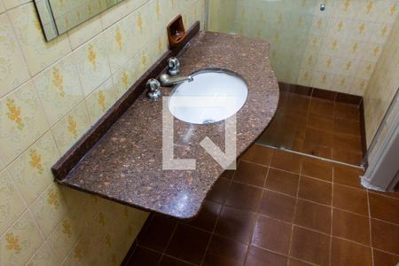 Casa à venda com 80m², 3 quartos e 2 vagas Casa à venda com 80m², 3 quartos e 2 vagasBanheiro