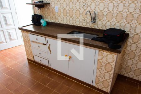 Casa à venda com 80m², 3 quartos e 2 vagas Casa à venda com 80m², 3 quartos e 2 vagasCozinha
