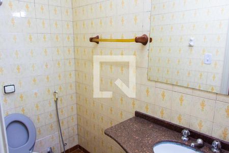Casa à venda com 80m², 3 quartos e 2 vagas Casa à venda com 80m², 3 quartos e 2 vagasBanheiro