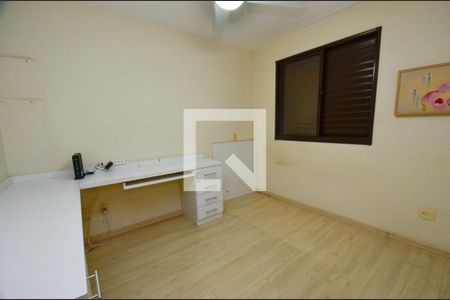 Quarto1 de apartamento à venda com 2 quartos, 72m² em Lourdes, Belo Horizonte
