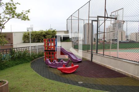 Apartamento à venda com 88m², 2 quartos e 2 vagasÁrea comum - Playground