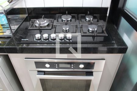 Apartamento à venda com 88m², 2 quartos e 2 vagasDetalhe da cozinha